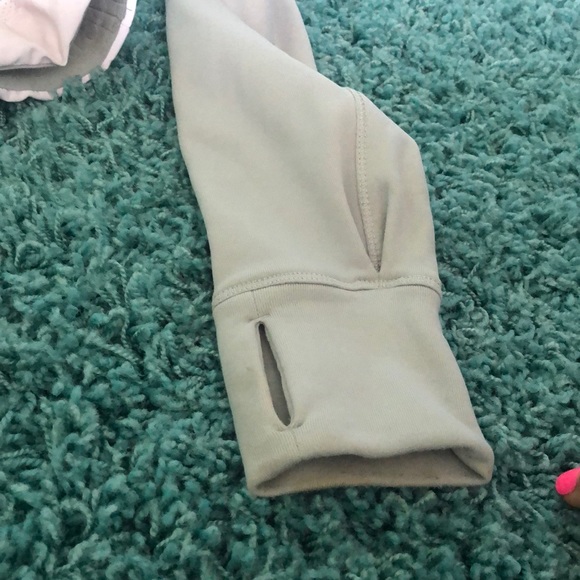 Lulu lemon workout jacket - Picture 4 of 5